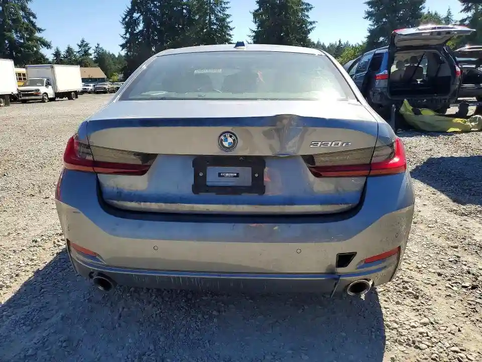 3MW39FF04P8C95291 2023 BMW 3 SERIES-5