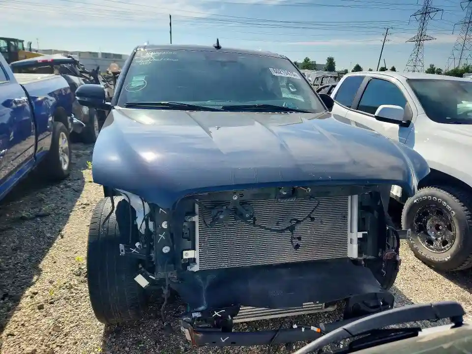 5LMJJ3NG6REL12471 2024 LINCOLN NAVIGATOR-4