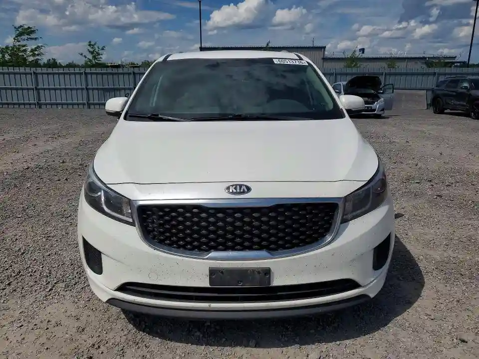 KNDMB5C13J6357135 2018 KIA SEDONA-4
