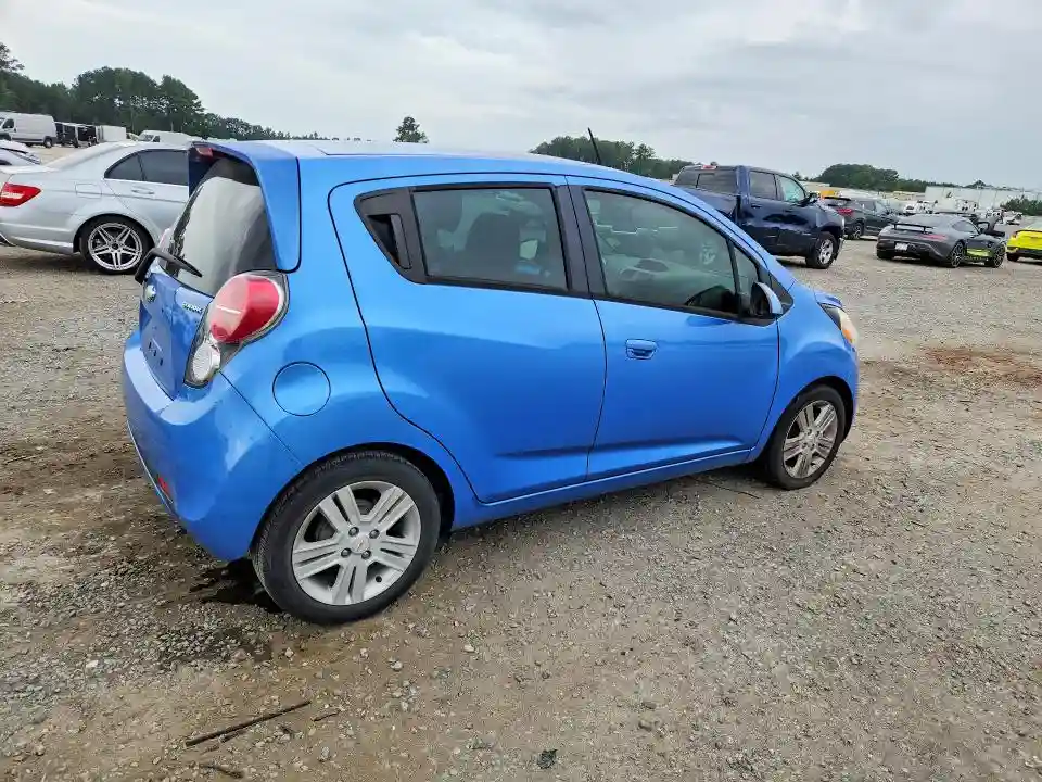 KL8CD6S91FC765685 2015 CHEVROLET SPARK-2