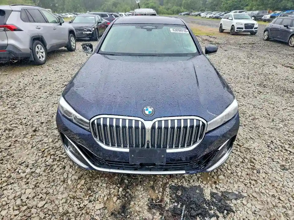 WBA7U2C09LBM62153 2020 BMW 7 SERIES-4