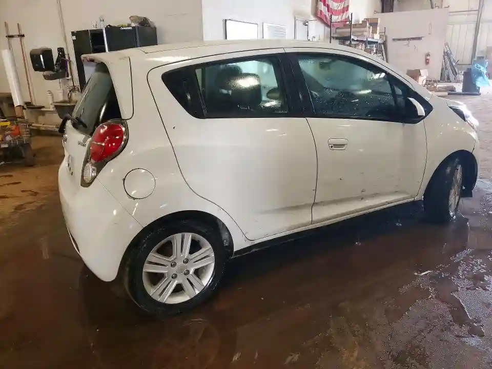 KL8CD6S90FC732158 2015 CHEVROLET SPARK-2