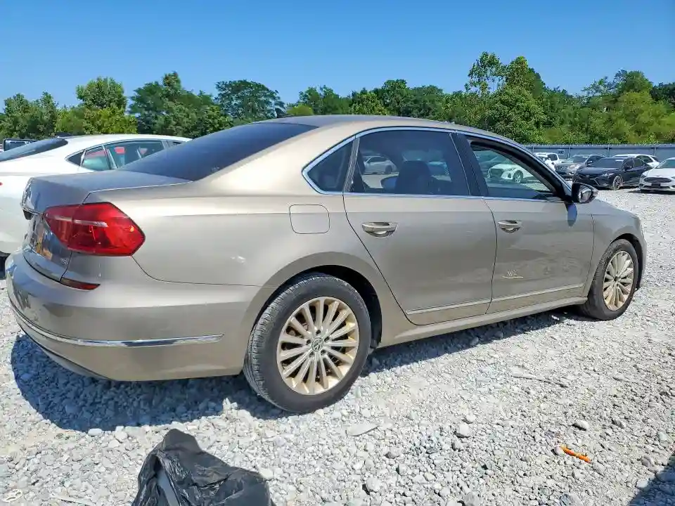 1VWBT7A36GC014458 2016 VOLKSWAGEN PASSAT-2