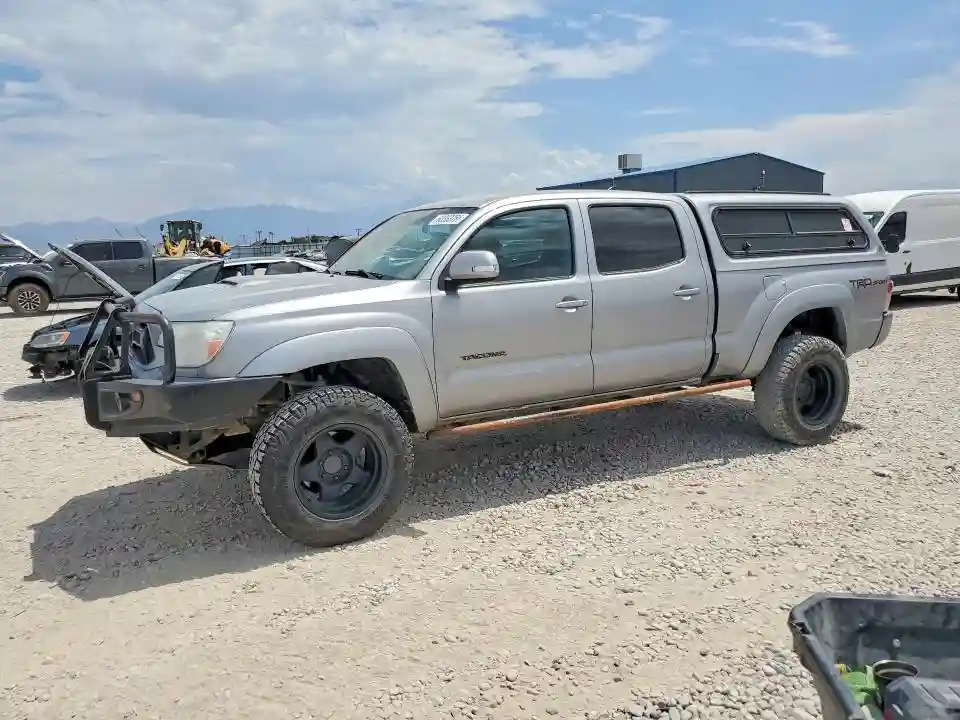 3TMMU4FN1FM084934 2015 TOYOTA TACOMA DOU-0