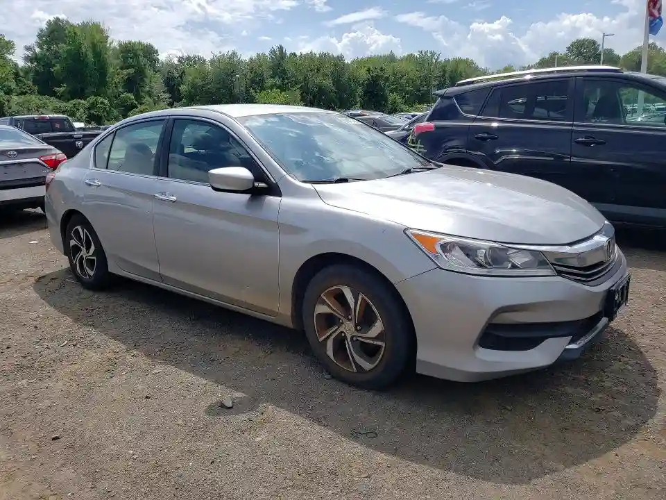 1HGCR2F34HA202590 2017 HONDA ACCORD-3
