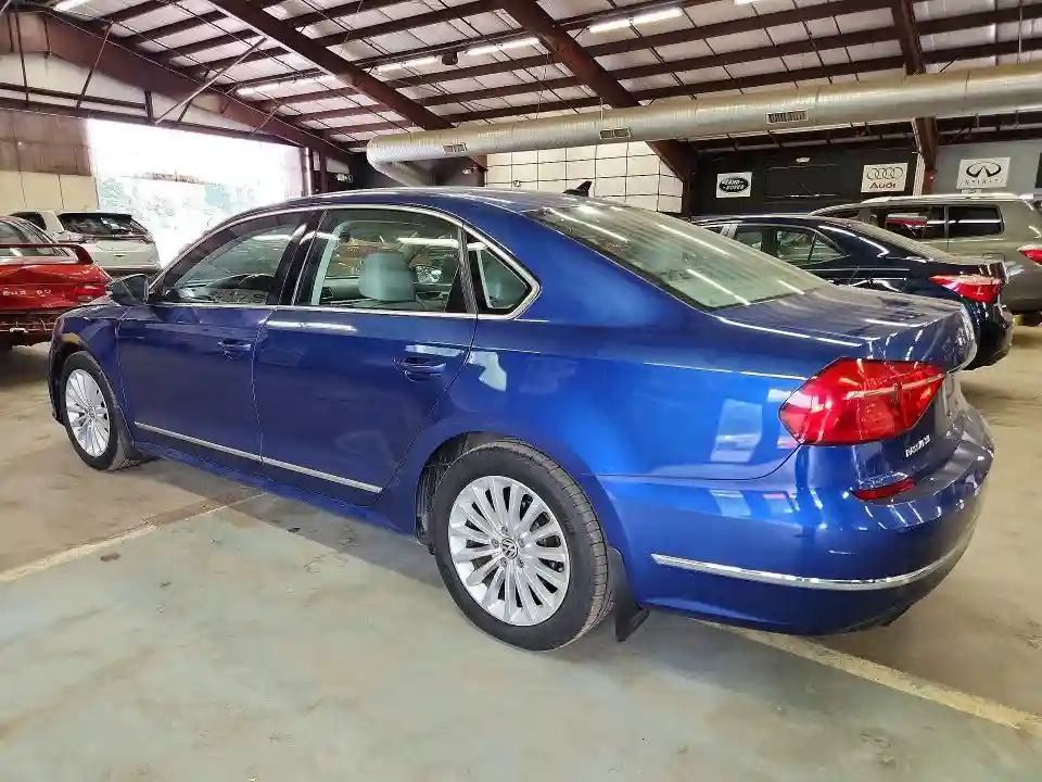 1VWBT7A38GC052743 2016 VOLKSWAGEN PASSAT-1