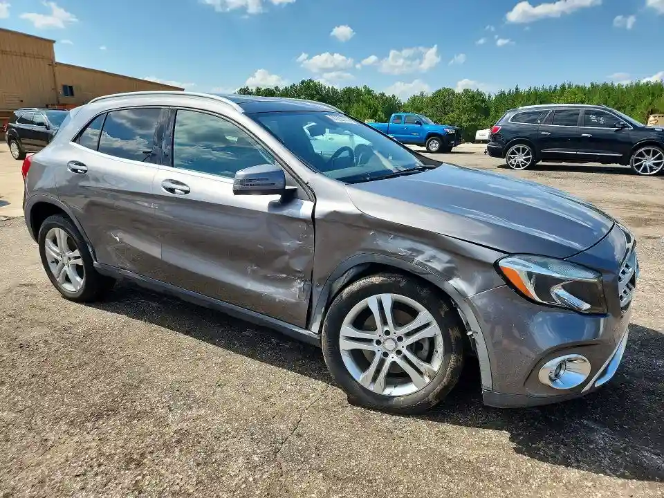 WDCTG4GB3JJ371070 2018 MERCEDES-BENZ GLA-CLASS-3