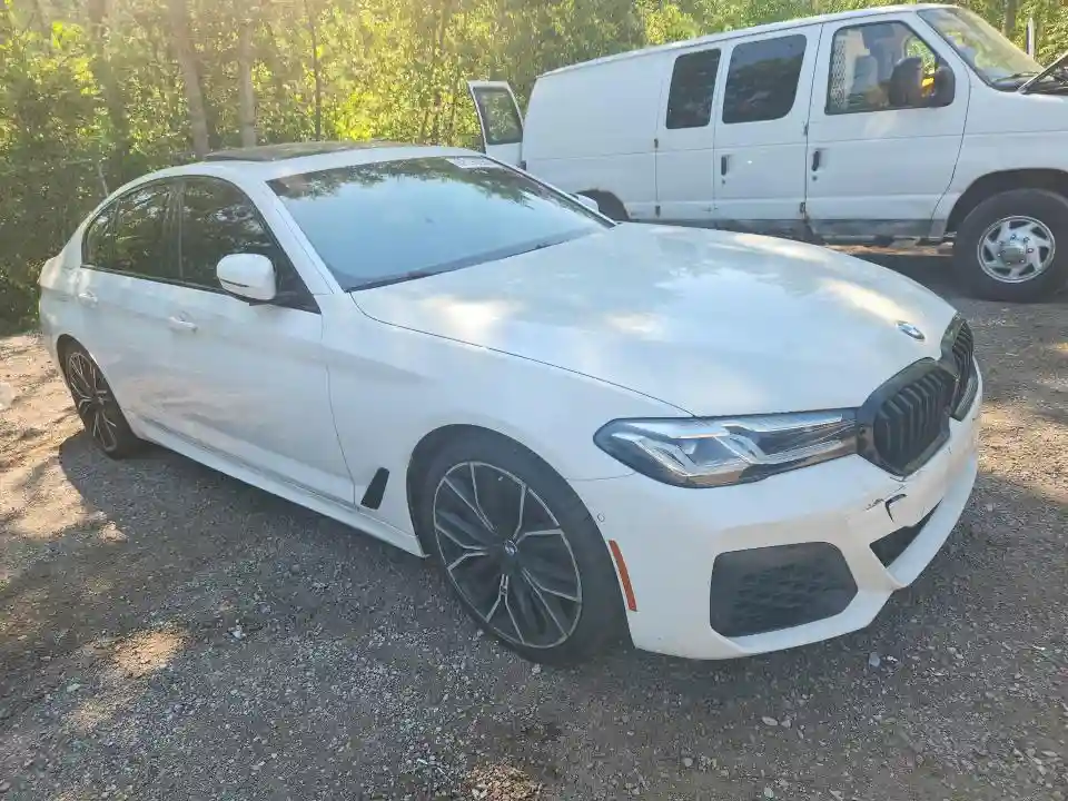 WBA73BJ08NCK32851 2022 BMW 5 SERIES-3