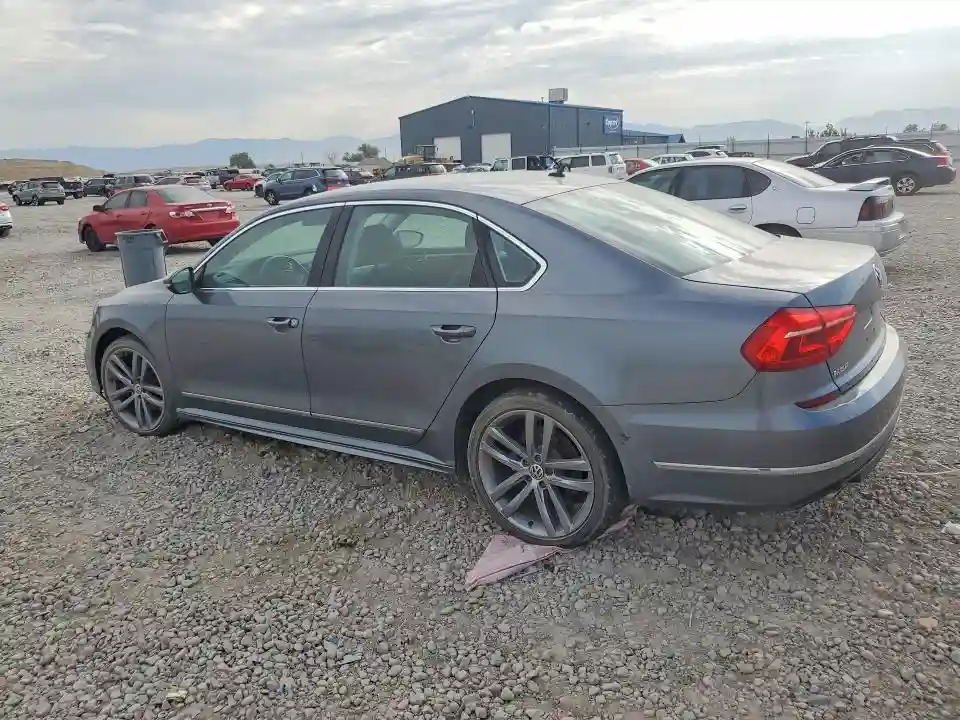 1VWAT7A3XGC051122 2016 VOLKSWAGEN PASSAT-1