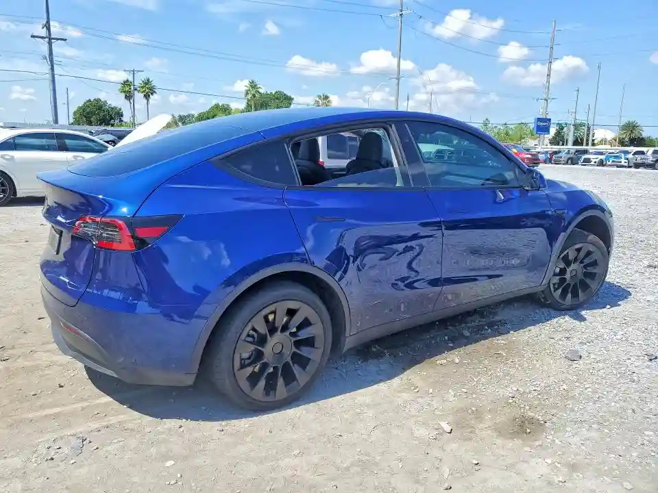 7SAYGDED9RF158114 2024 TESLA MODEL Y-2