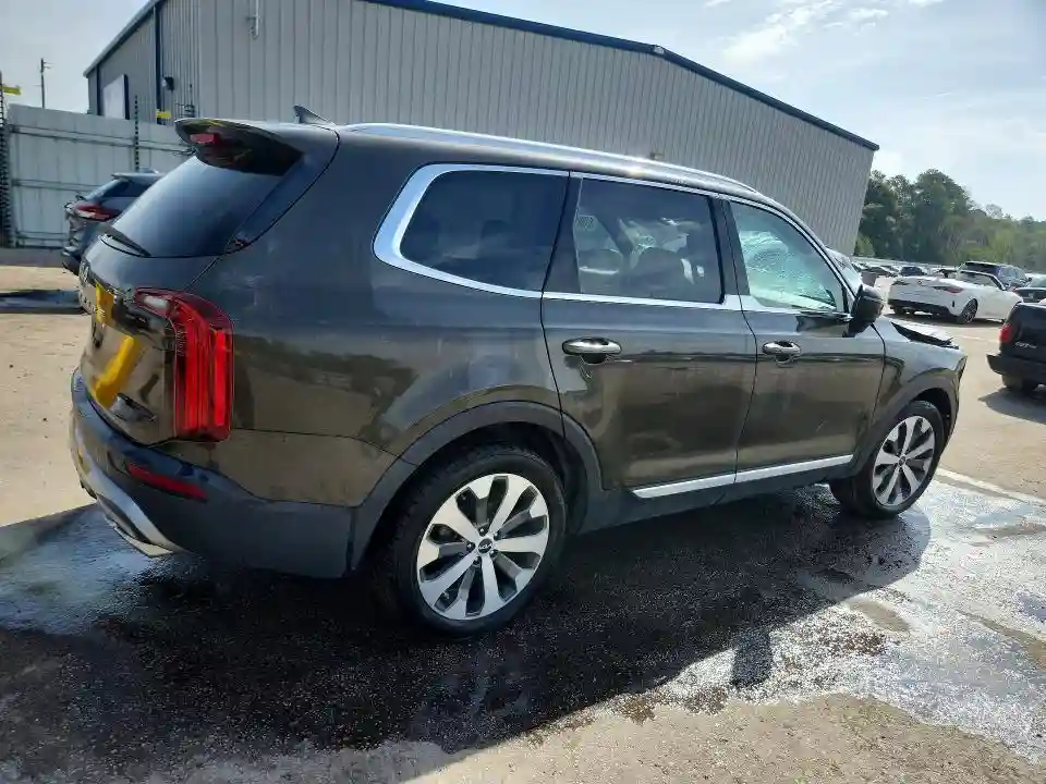 5XYP34HC0NG307133 2022 KIA TELLURIDE-2