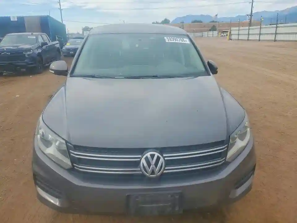 WVGBV7AXXHK047692 2017 VOLKSWAGEN TIGUAN-4