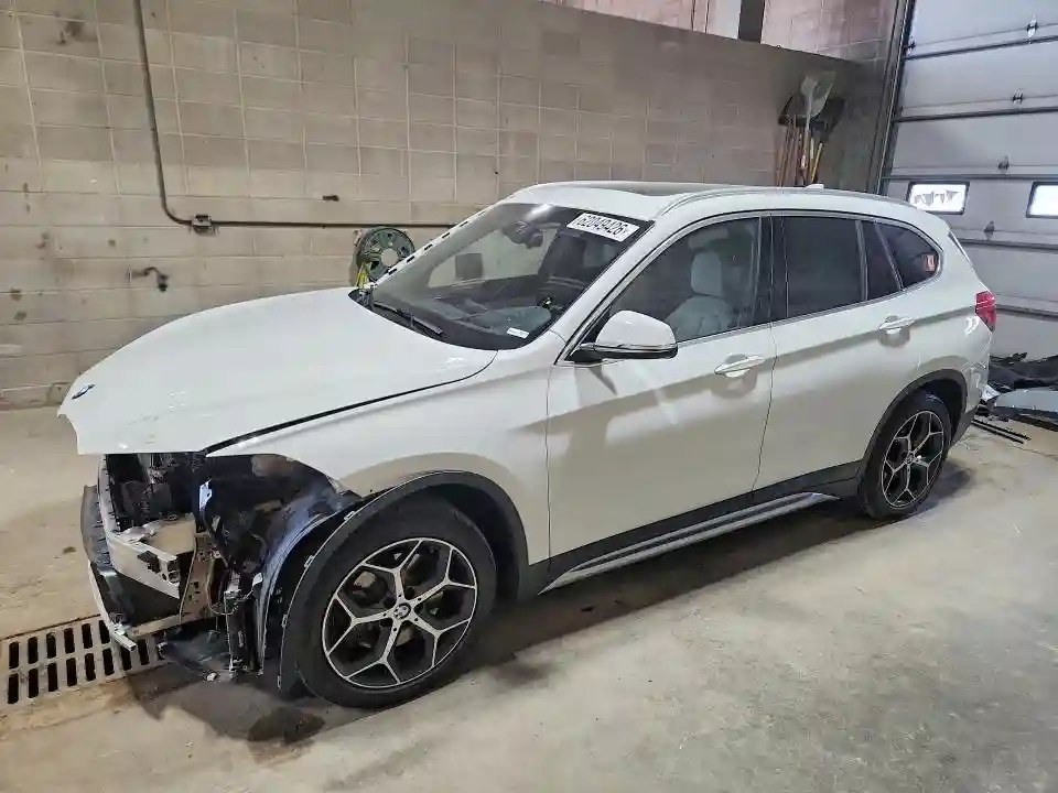WBXHT3C59K5L36225 2019 BMW X1-0