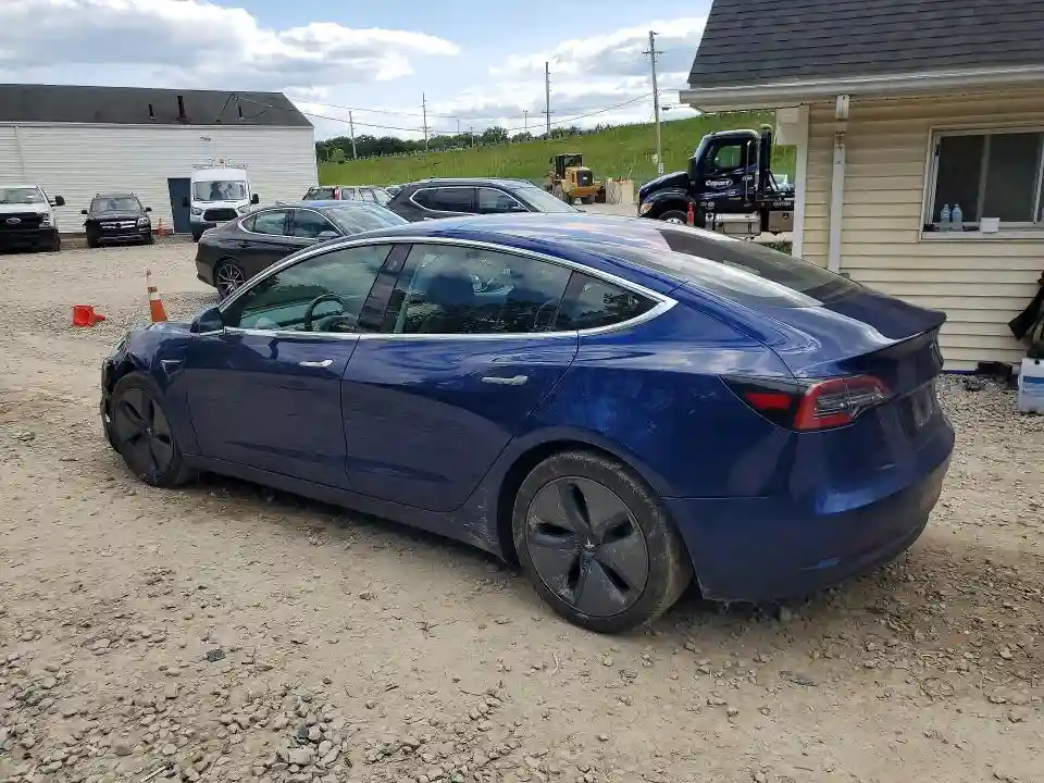 5YJ3E1EA0JF041950 2018 TESLA MODEL 3-1