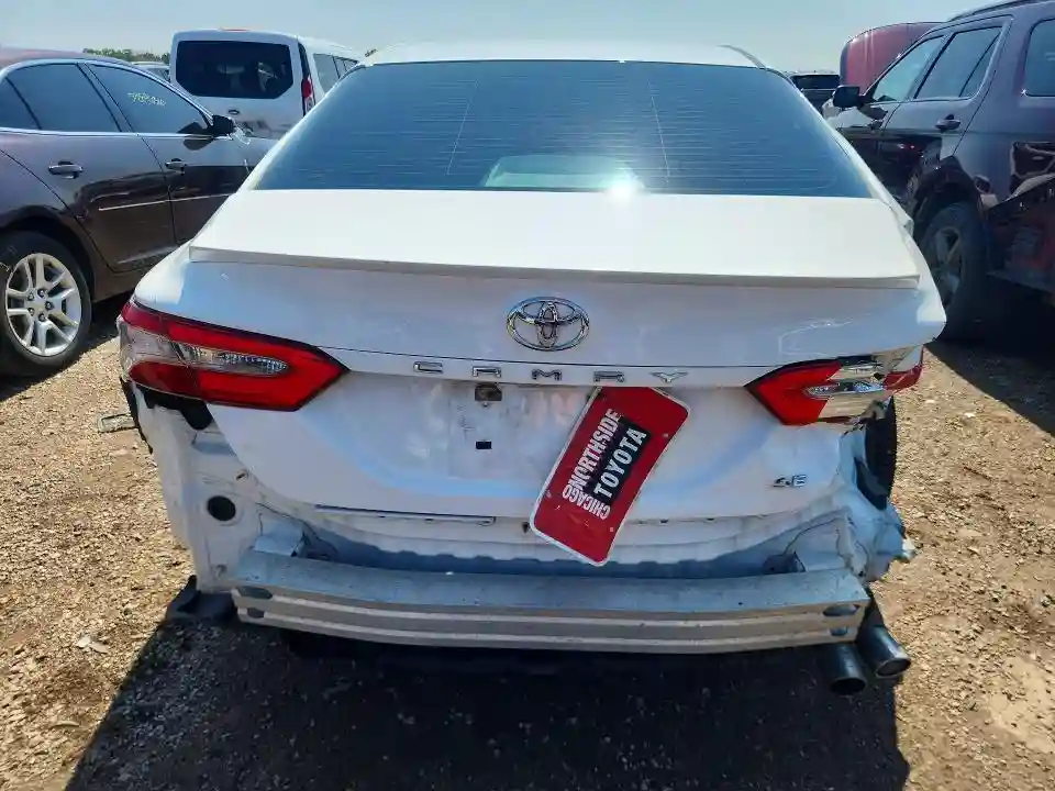 4T1B11HK0JU605062 2018 TOYOTA CAMRY-5
