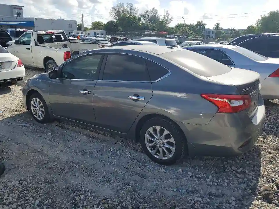 3N1AB7AP8JY207829 2018 NISSAN SENTRA-1