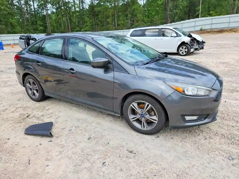 1FADP3FEXJL256816 2018 FORD FOCUS-3