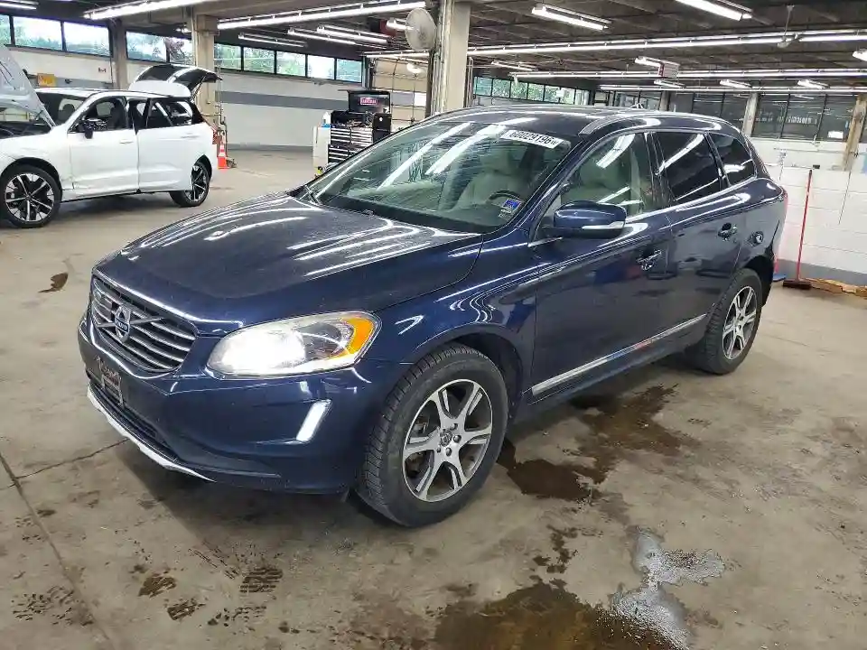 YV4902RM7F2734914 2015 VOLVO XC60-0