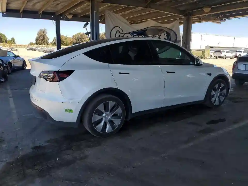 7SAYGDEE1PF743193 2023 TESLA MODEL Y-2