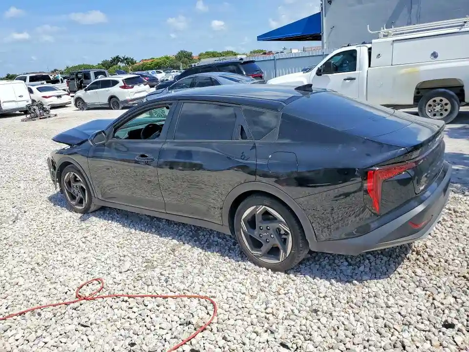 3KPFU4DEXSE110902 2025 KIA K4-1