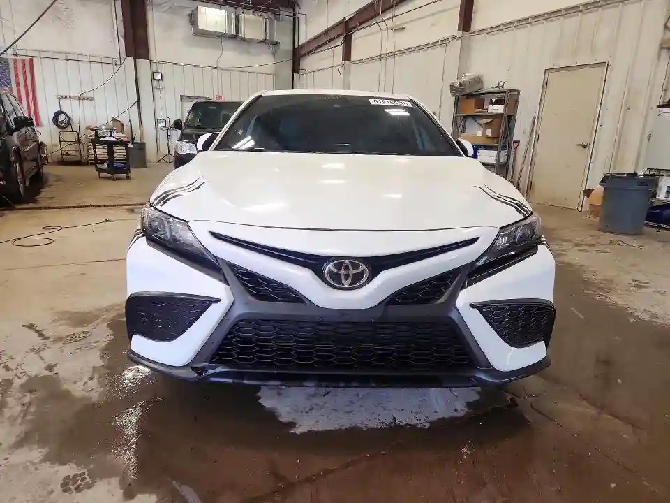 4T1G11AK1MU413749 2021 TOYOTA CAMRY-4