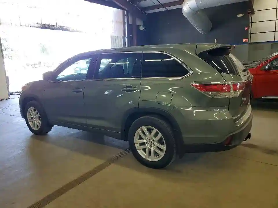 5TDBKRFH2GS269323 2016 TOYOTA HIGHLANDER-1