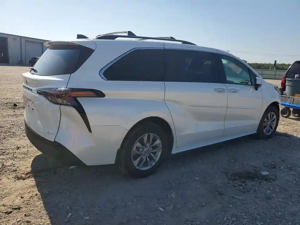 5TDYRKEC4SS286409 2025 TOYOTA SIENNA-2