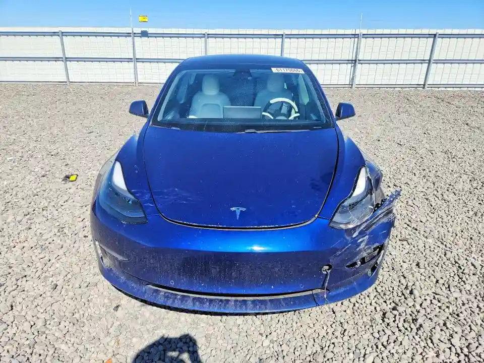 5YJ3E1EC2MF026520 2021 TESLA MODEL 3-4