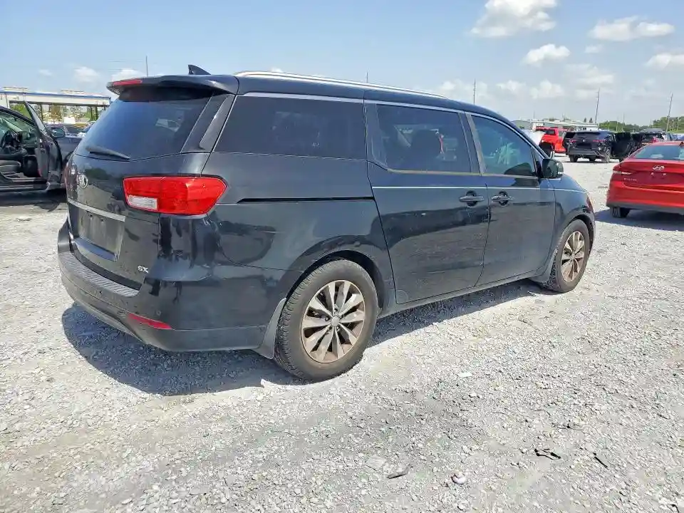 KNDMC5C1XG6145936 2016 KIA SEDONA-2