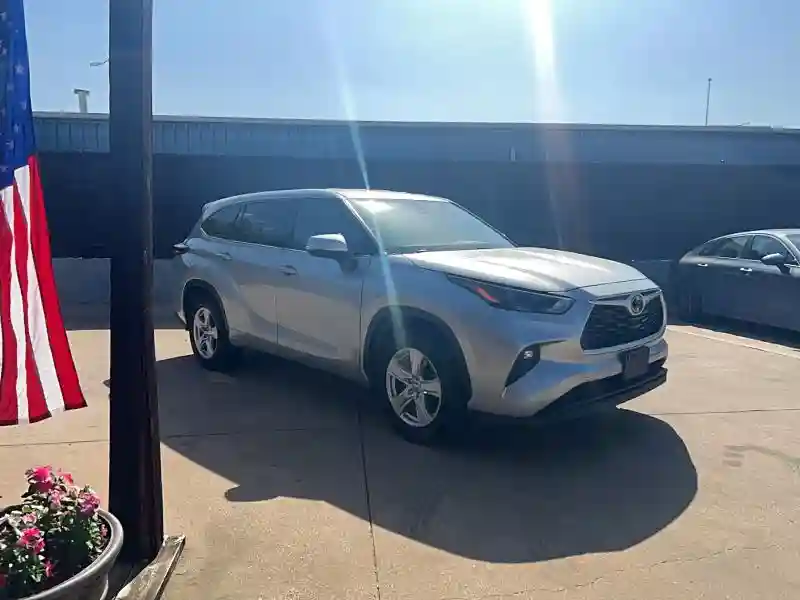 5TDZZRAH3NS107358 2022 TOYOTA HIGHLANDER-0