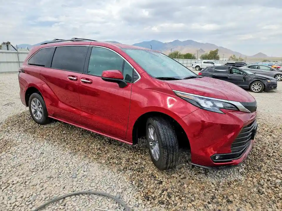 5TDYSKFC0TS266257 2026 TOYOTA SIENNA-3