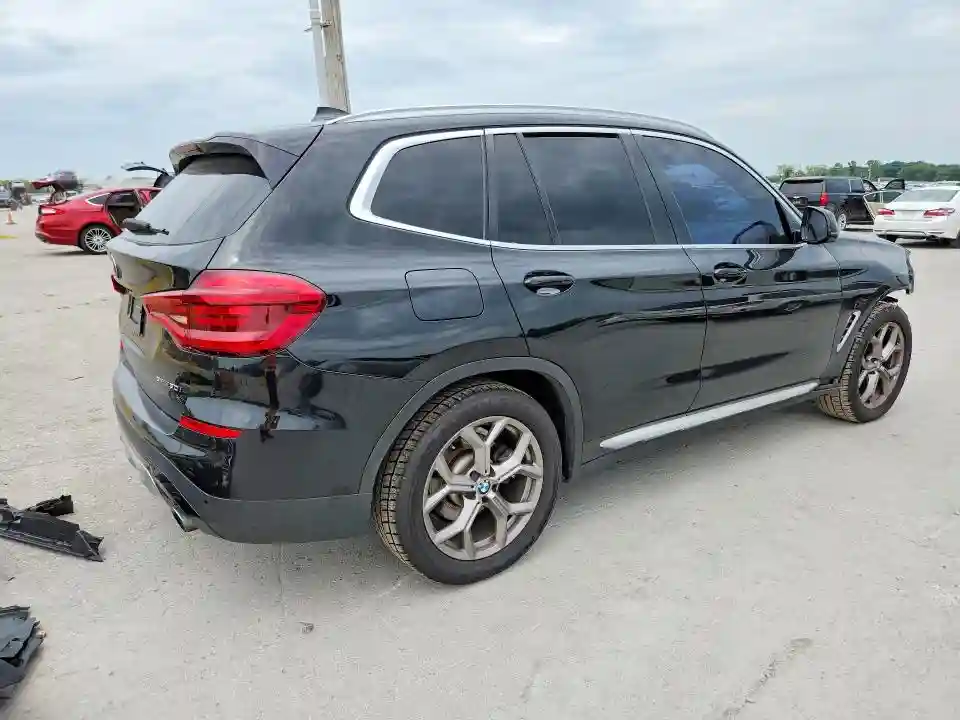 5UXTY3C00M9E77842 2021 BMW X3-2