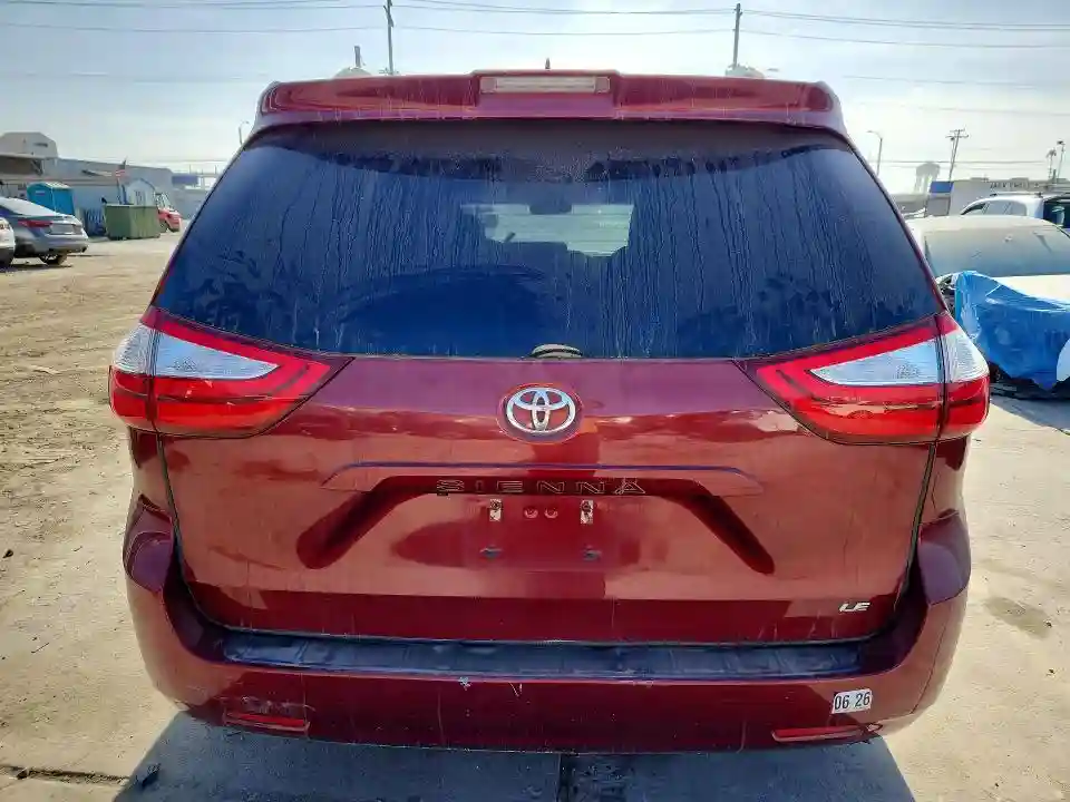 5TDKZ3DC4KS995788 2019 TOYOTA SIENNA-5