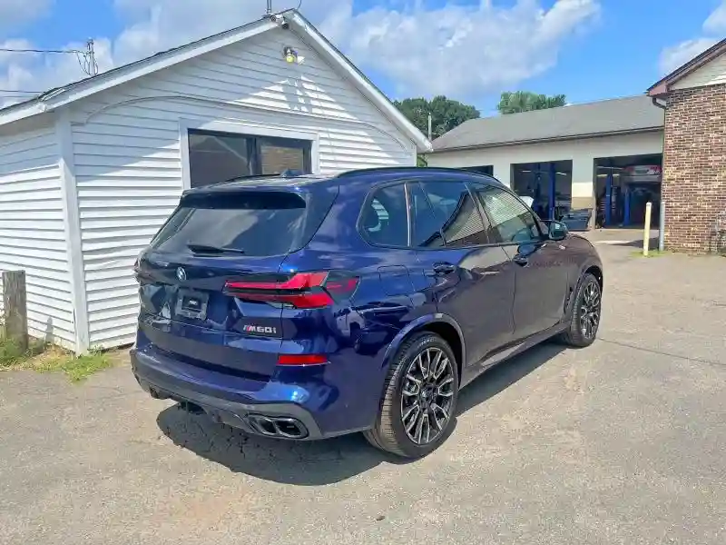 5UX33EU03R9T09335 2024 BMW X5 M60I-2