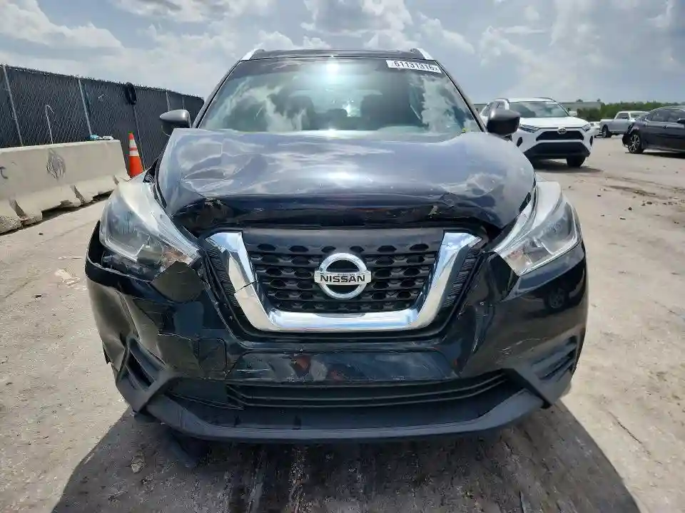 3N1CP5CU8JL523973 2018 NISSAN KICKS-4