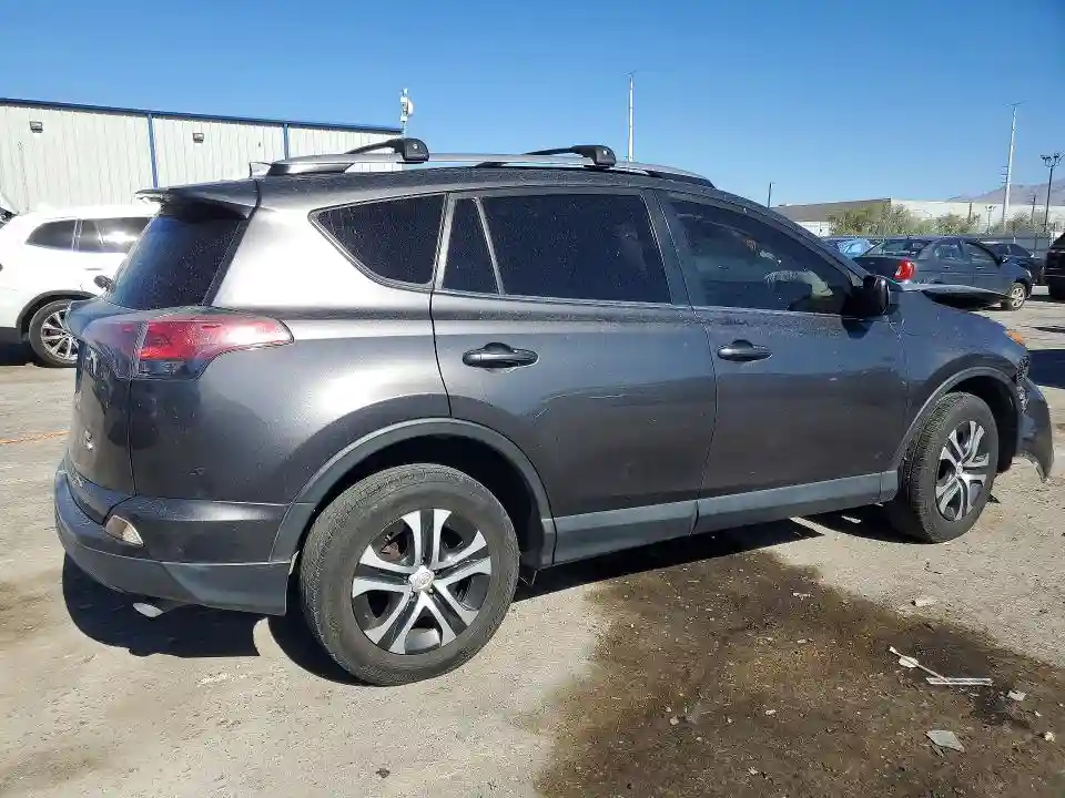 JTMBFREV8JJ717578 2018 TOYOTA RAV4-2
