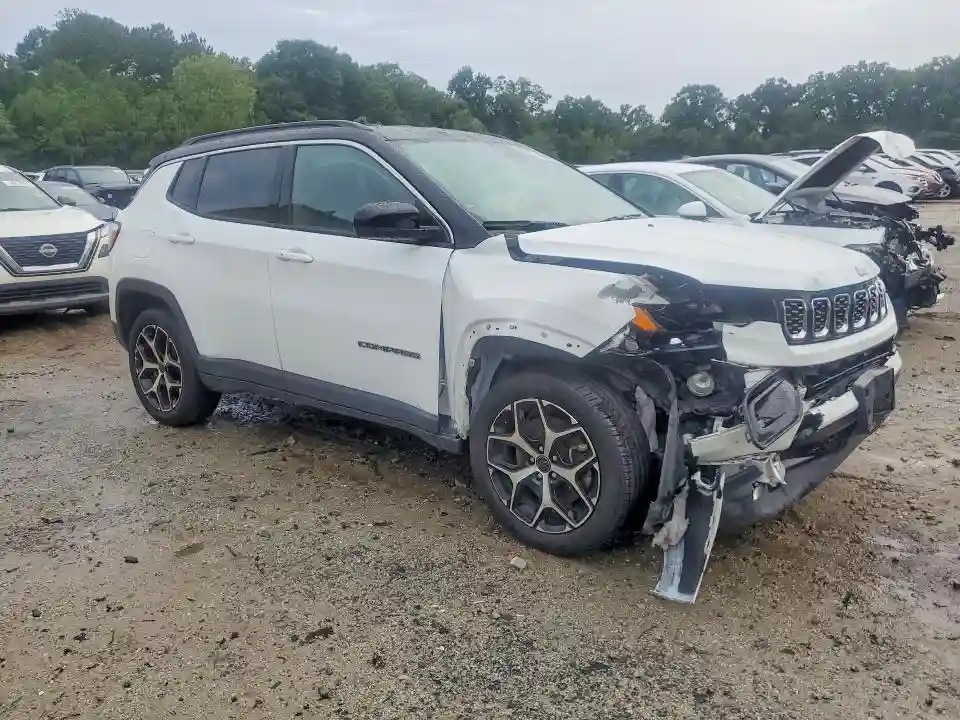 3C4NJDCN8ST565331 2025 JEEP COMPASS-3