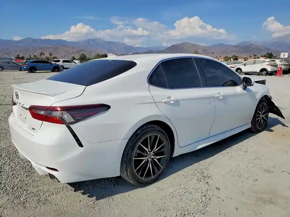4T1G11AK4MU543122 2021 TOYOTA CAMRY-2