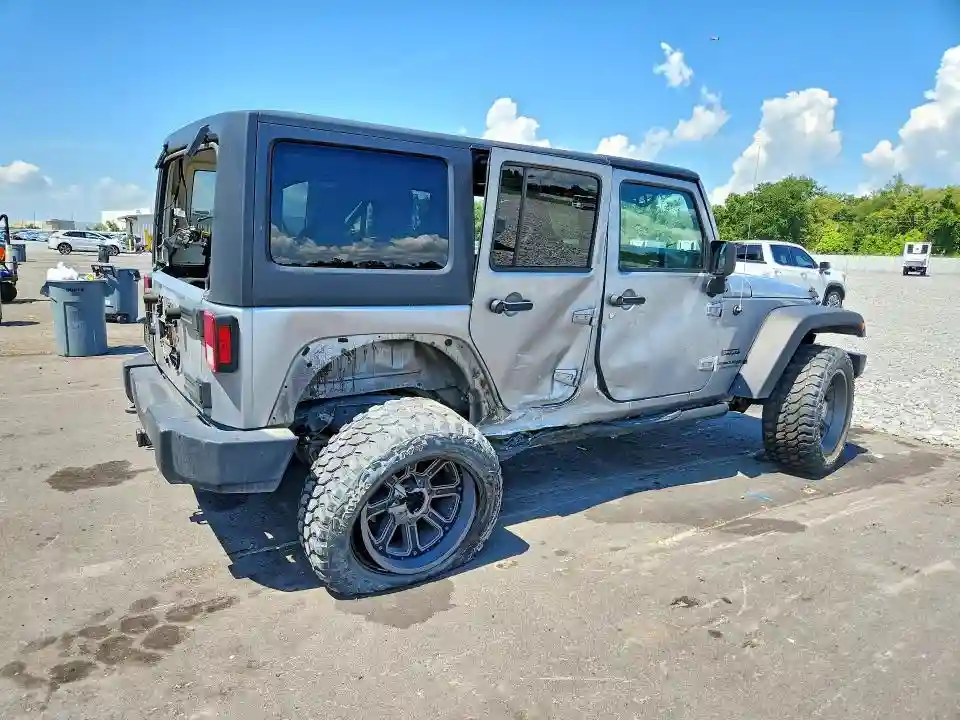 1C4HJWDG6JL868045 2018 JEEP WRANGLER-2