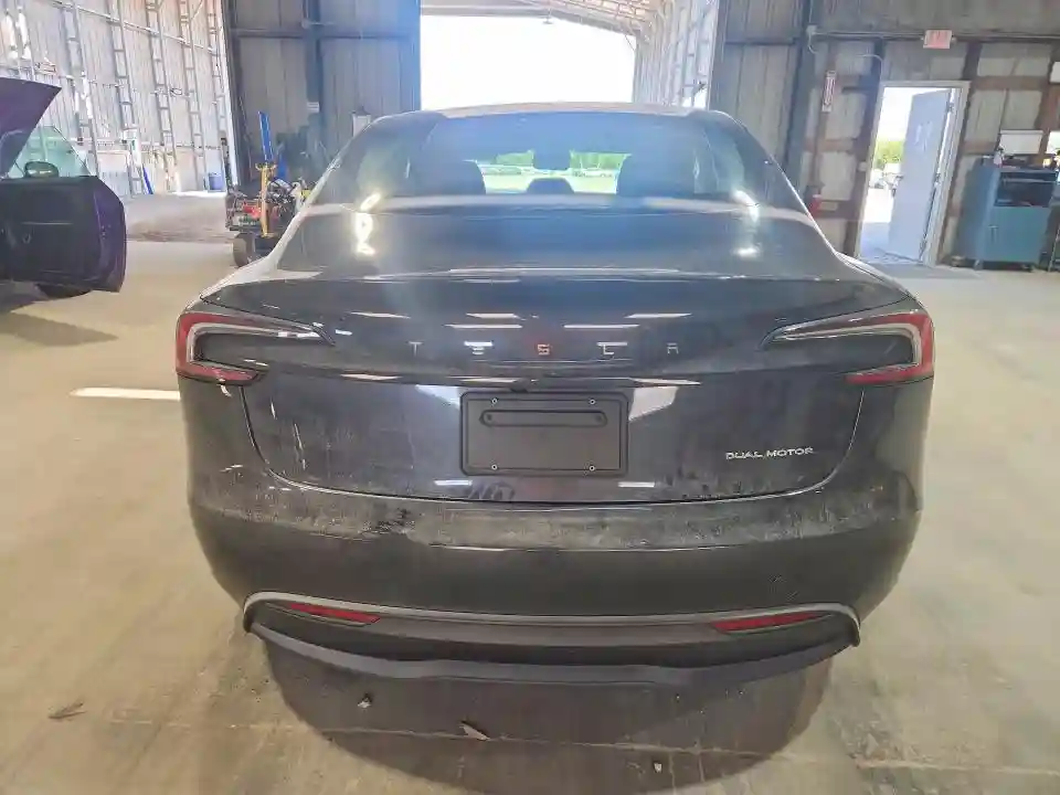 5YJ3E1EBXRF836833 2024 TESLA MODEL 3-5