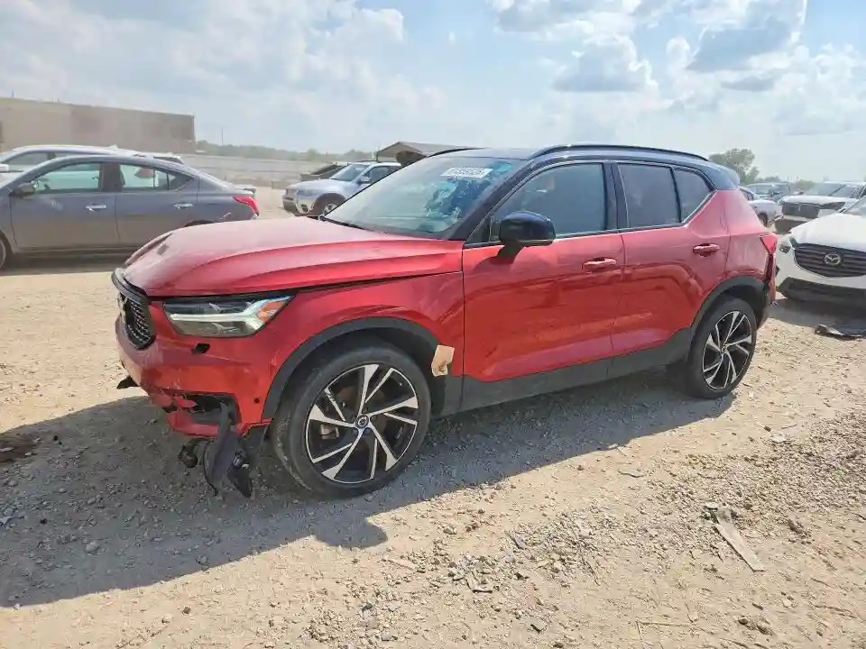 YV4162UM7L2207390 2020 VOLVO XC40-0