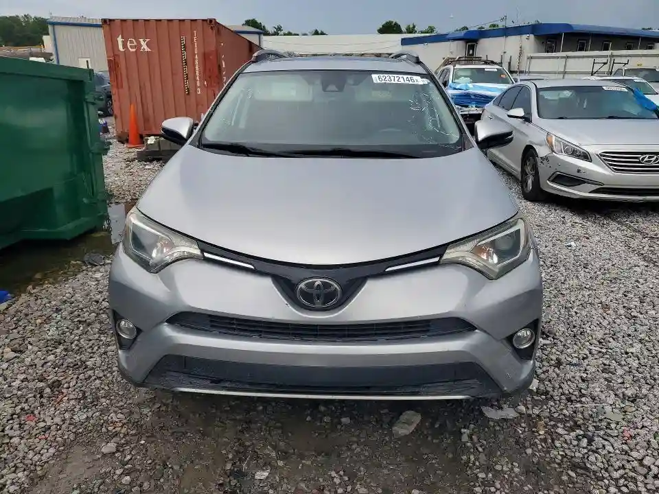 2T3WFREV6JW501876 2018 TOYOTA RAV4-4