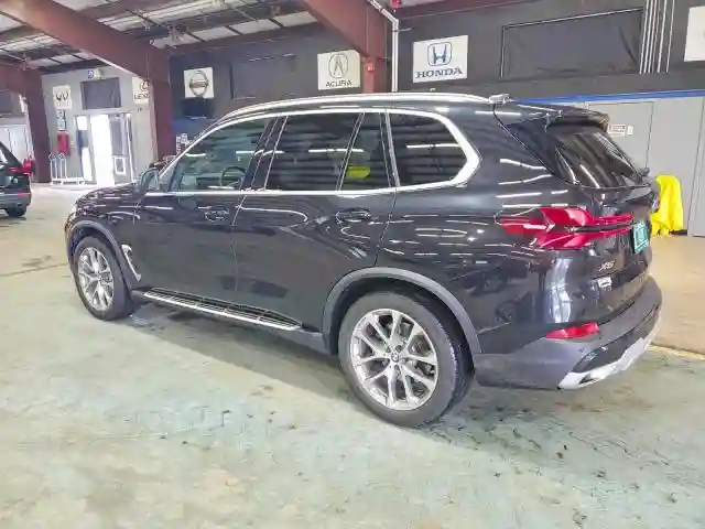5UX23EU06T9110184 2026 BMW X5-2
