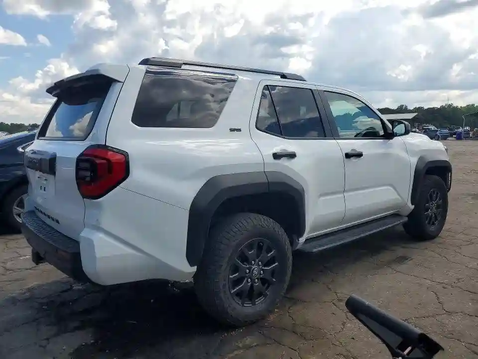 JTEVA5BR8S5037567 2025 TOYOTA 4RUNNER-2