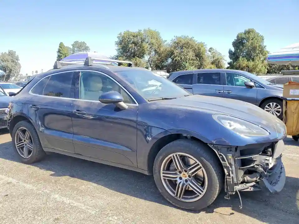 WP1AB2A5XLLB37629 2020 PORSCHE MACAN-3