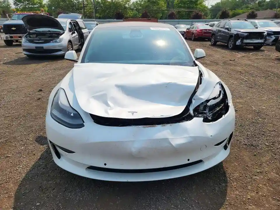 5YJ3E1EB2MF869737 2021 TESLA MODEL 3-4