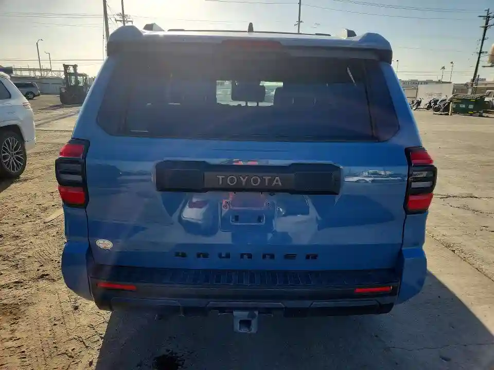 JTEVA5AR6S5006173 2025 TOYOTA 4RUNNER-5