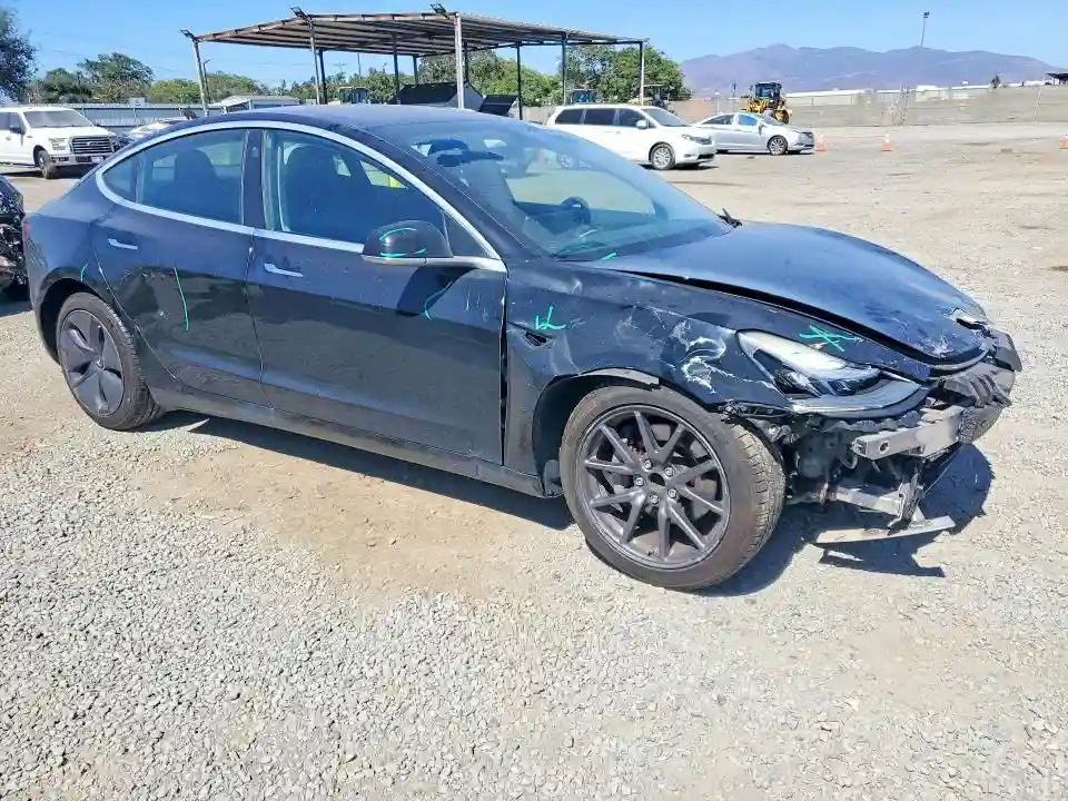 5YJ3E1EA5JF165681 2018 TESLA MODEL 3-3