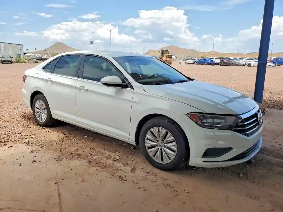 3VWCB7BU3KM242942 2019 VOLKSWAGEN JETTA-3