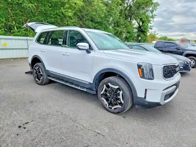 5XYP34GC3RG511920 2024 KIA TELLURIDE-3